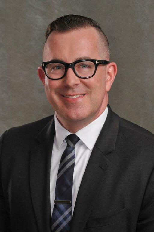 Edward Jones-Financial Advisor: Kevin Neaves