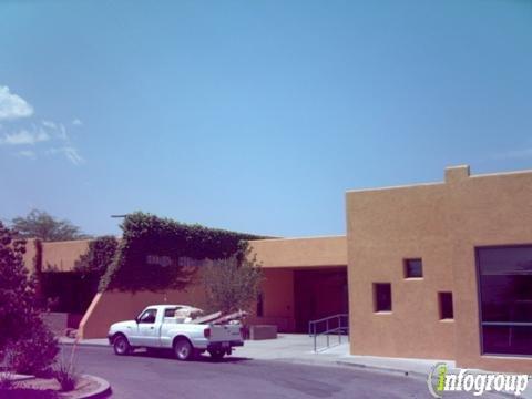 El Rio Health Center, 7490 S Camino de Oeste, Tucson, AZ 85746, US ...