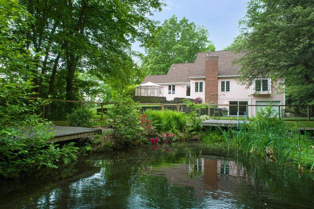 Isadora Real Estate