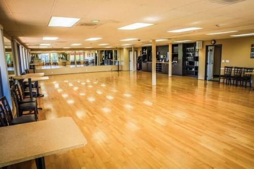 Arthur Murray Dance Studio Orange