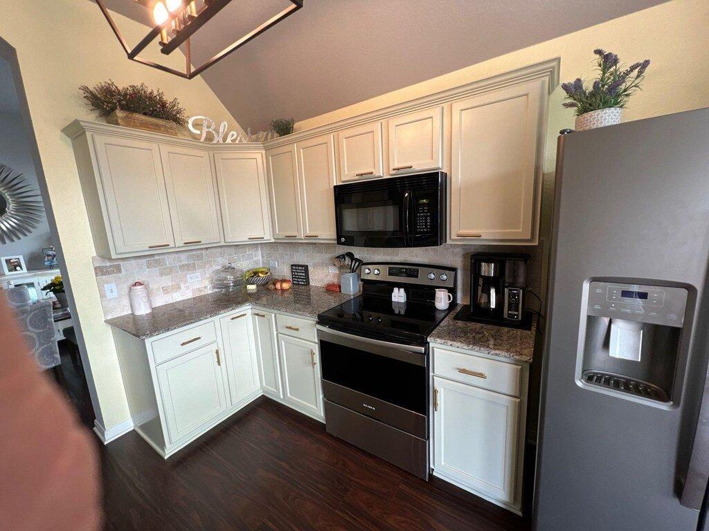 Yellow Rose Painting