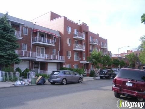 Woodside Manor Condominiums