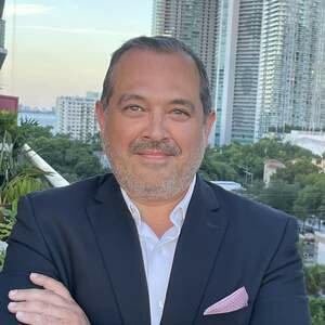 Juan M Pirela Viseca Realty
