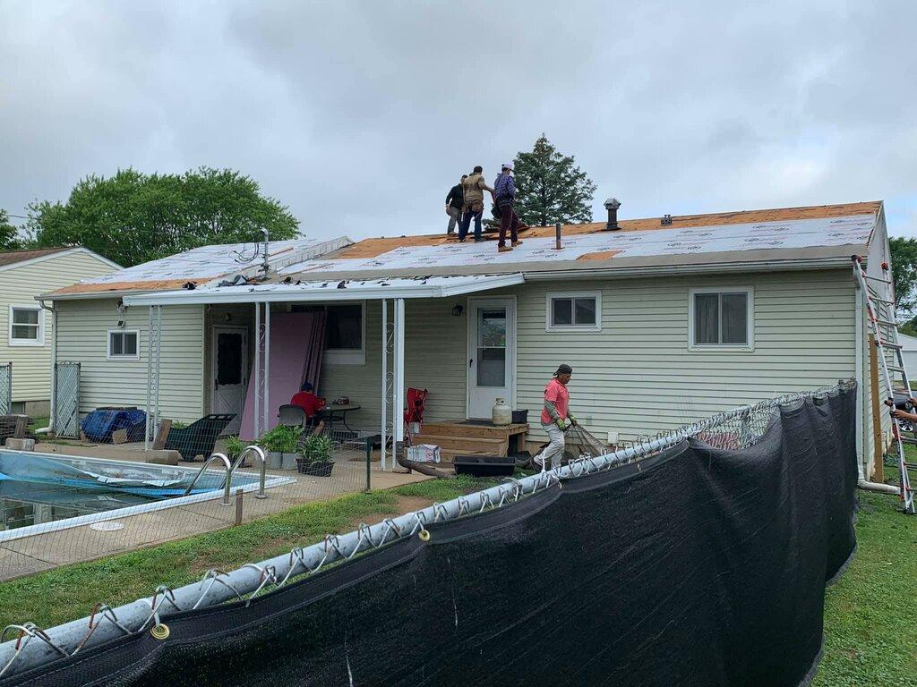 Am Roofing And Siding LLC