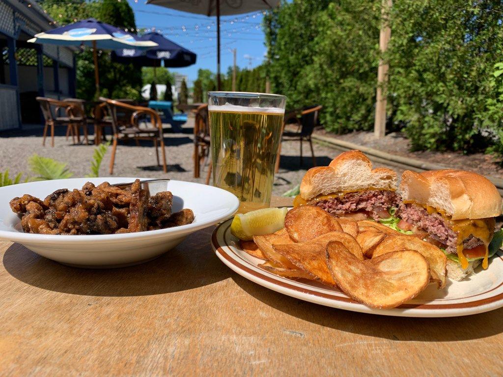 Eastside Grill & Pub