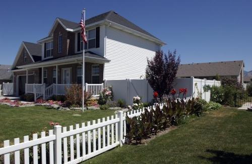 Best Vinyl Fence & Deck LLC