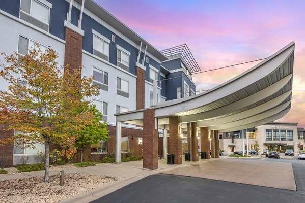 Cambria Hotel Minneapolis Maple Grove