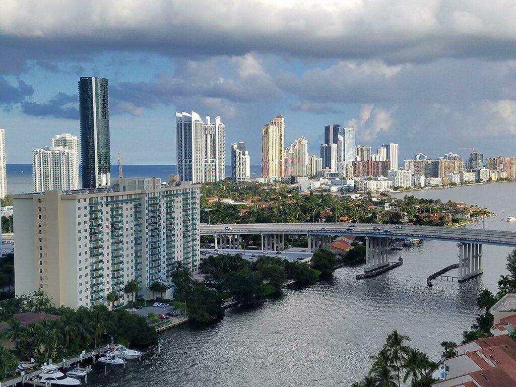 Liliana Ferrandi-the Keyes Company