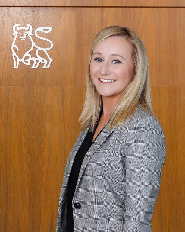 Merrill Lynch Financial Advisor Jennifer Rhodes