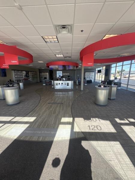 Cellular Sales-Verizon Authorized Retailer