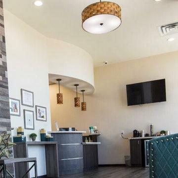 Charm Dental - Spring