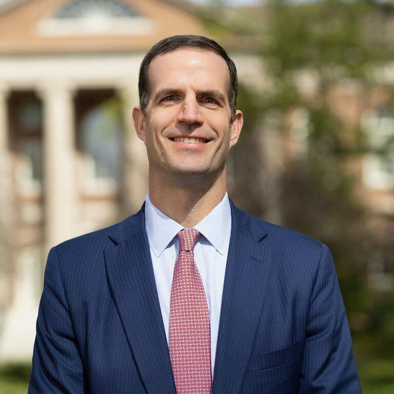 Merrill Lynch Financial Advisor Christopher Combs