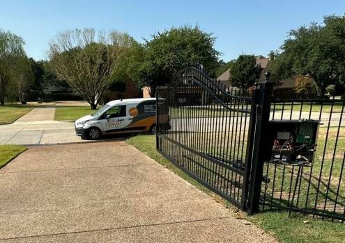 Everlast Gates & Fence