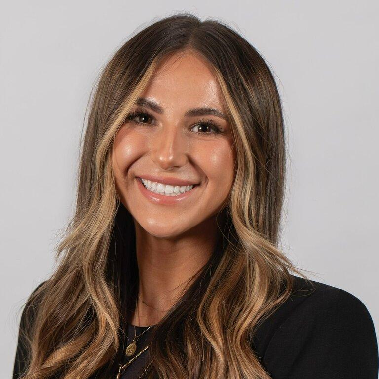 Merrill Lynch Financial Advisor Gianna Pizoli