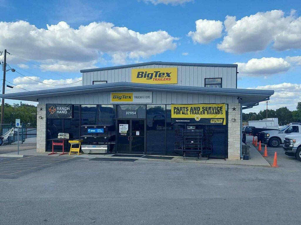 Big Tex Trailer World-Truckfitters