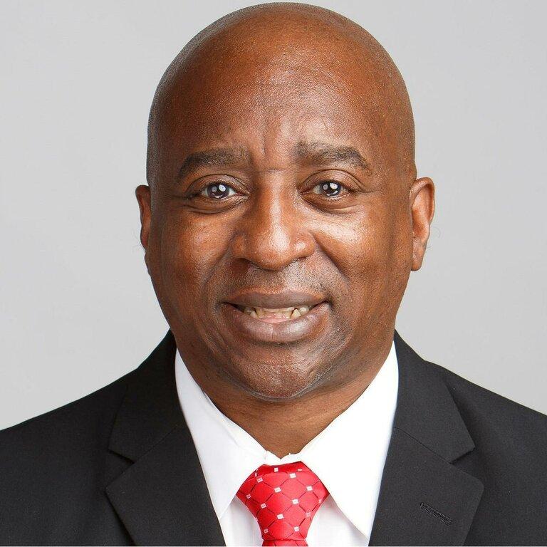 Dyron Bush-Intuit Turbotax Verified Pro