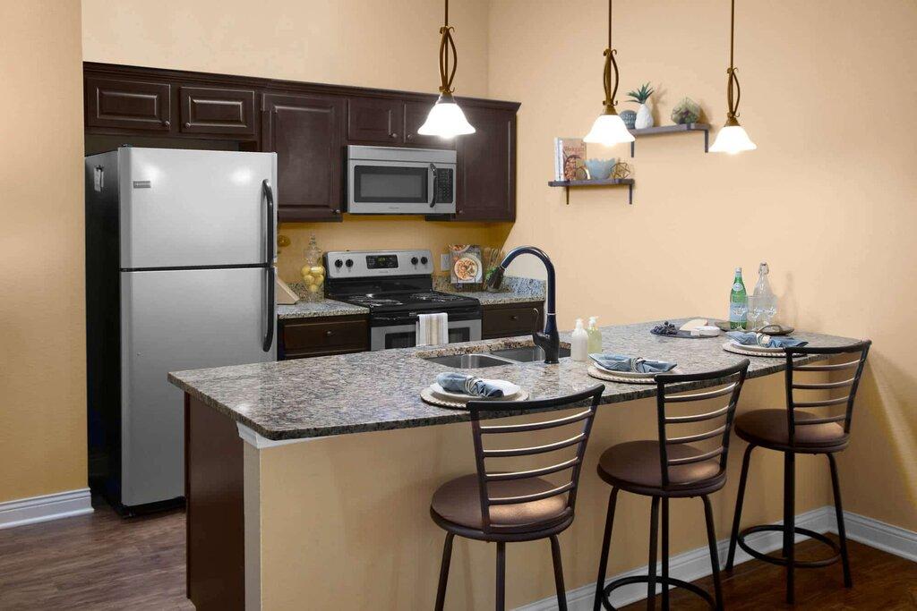 Element Columbia-Braxton Cleo Decker