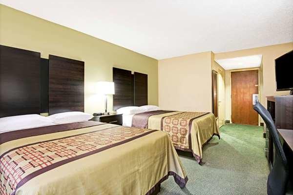 Super 8 by Wyndham Raleigh North East