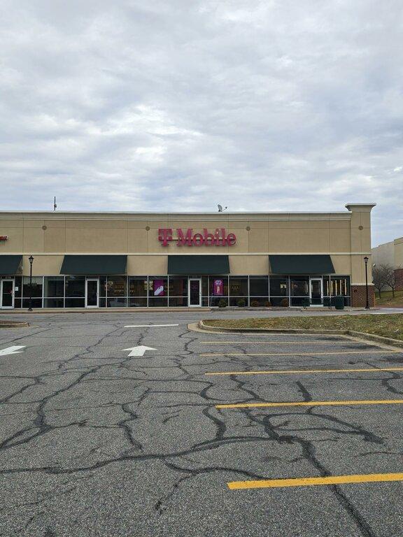 T-Mobile Experience Store