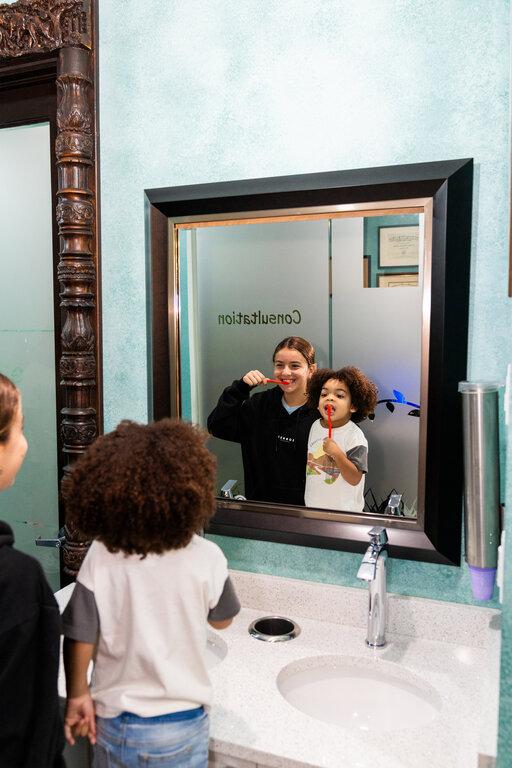 Grosman Pediatric Dentist