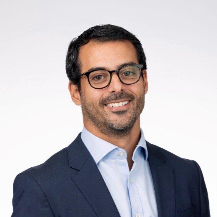 Merrill Lynch Financial Advisor Gustavo Pecego