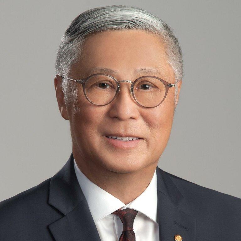 Edward Jones-Financial Advisor: Dat D Dao