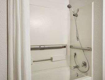 Super 8 by Wyndham Regina