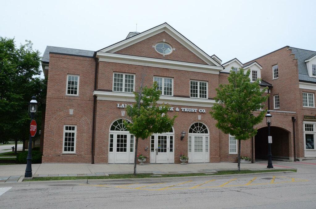 Lake Forest Bank & Trust