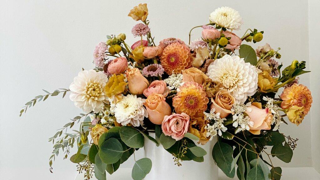 Dottie's Flowers & Plants