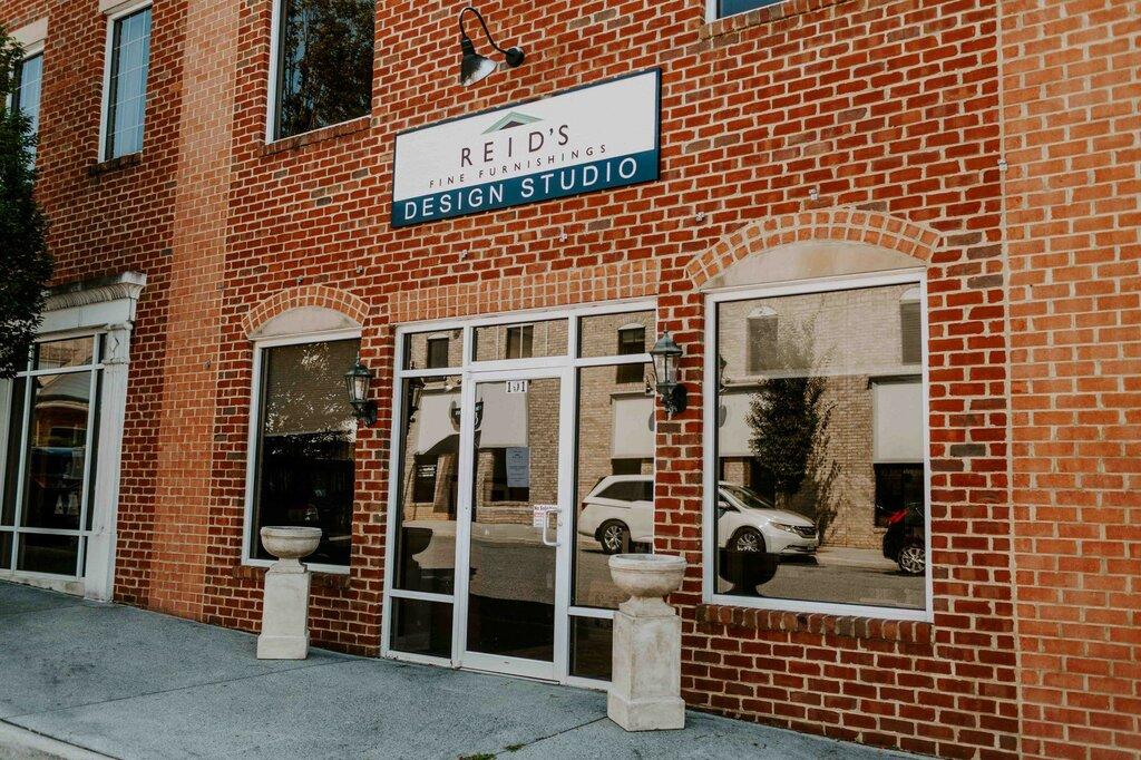 Reid’s Fine Furnishings Design Studio