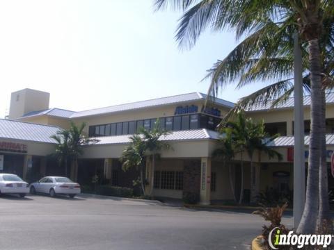 Summit Hotel Mgm't Comp