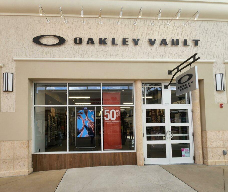 Oakley Vault