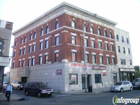 Tadeusz Majchrazak, MD - VitaMED Family Practice