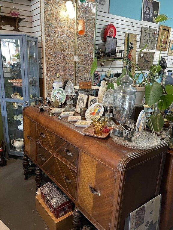 Vintage Underground Sales and Consignment