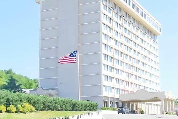 Ramada by Wyndham North Bergen