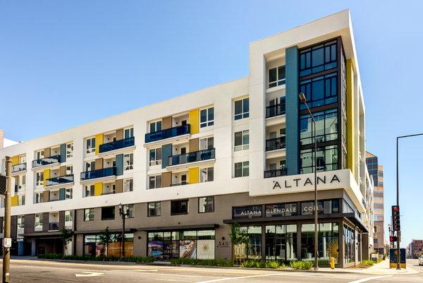 Altana Apartments