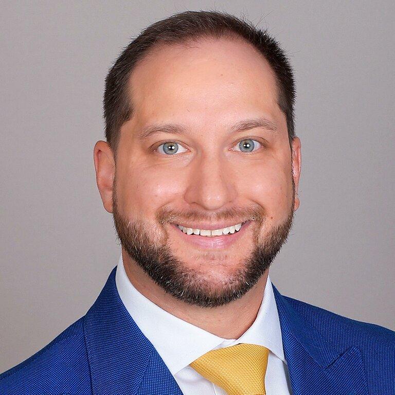 Edward Jones-Financial Advisor: Cara J Moss