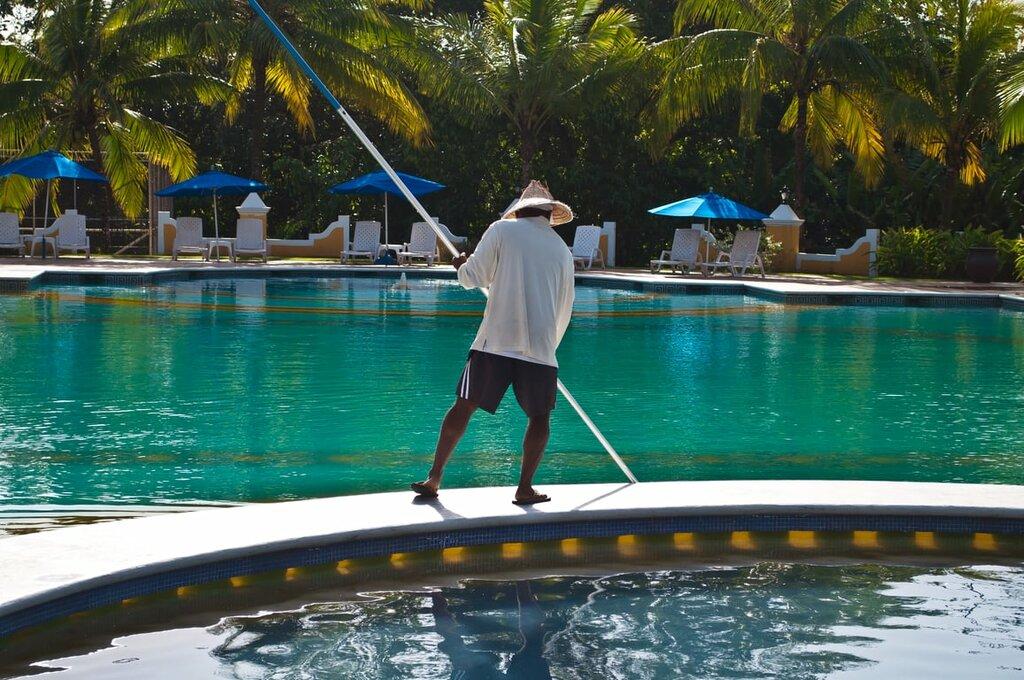 Aqua Trims Pool Service