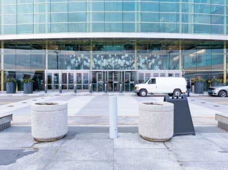 Regus - Detroit - RenCen