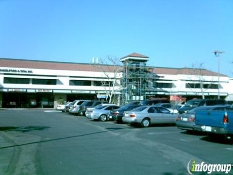 Reading Town Cerritos