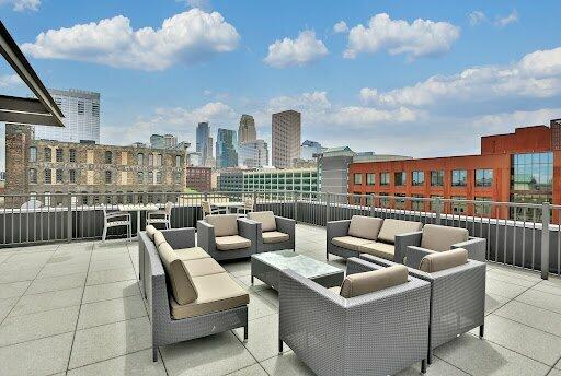 Dock Street Flats North Loop