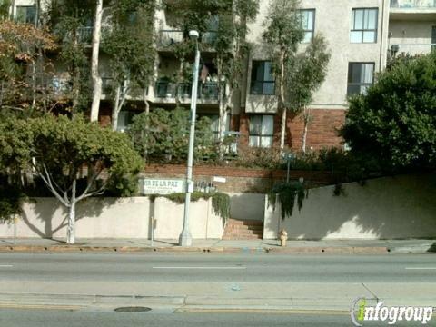 Little Red Doll House