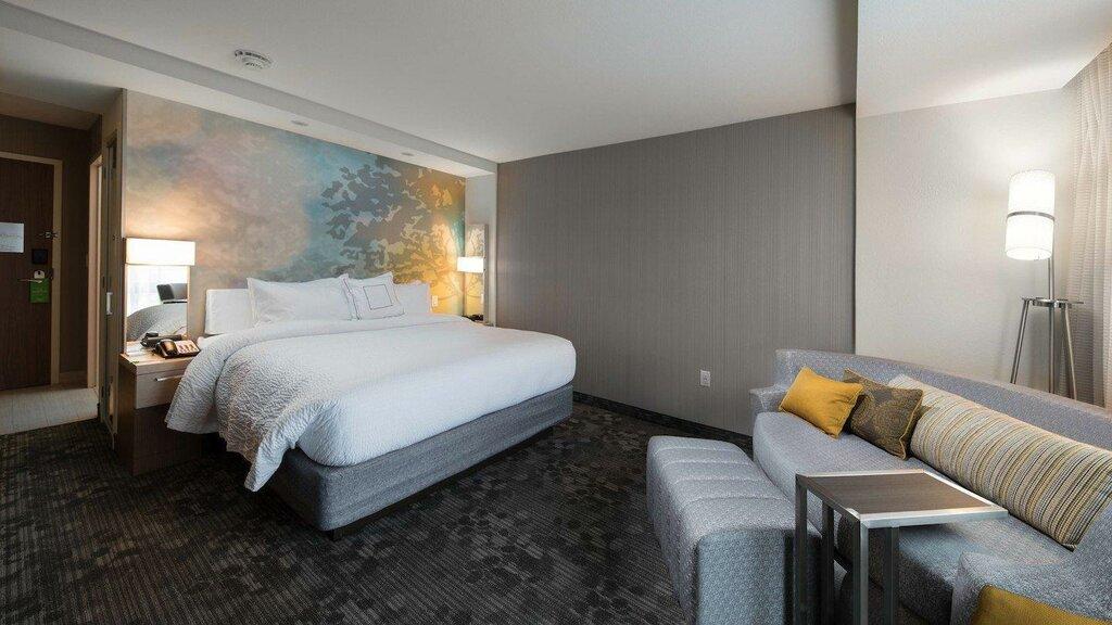 Courtyard Russellville