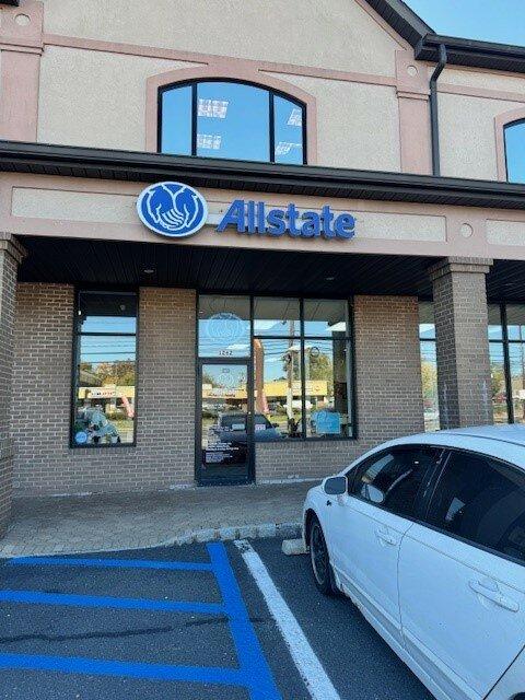 Wayne Douglas: Allstate Insurance