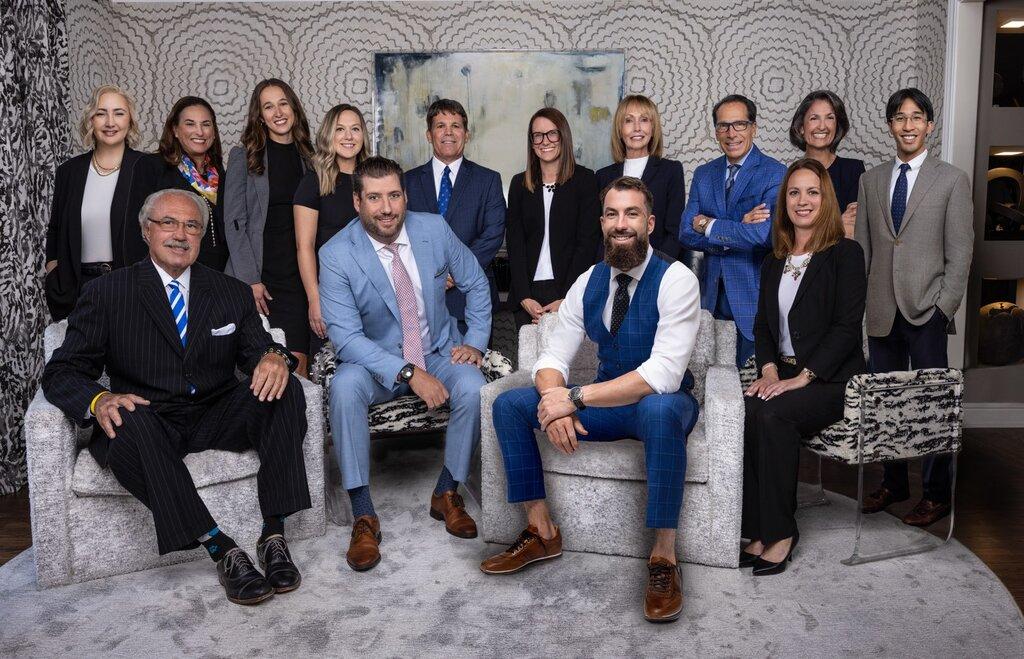 Merrill Lynch Senior Consultant Marta R Merchant