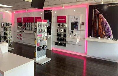 T-Mobile Authorized Retailer