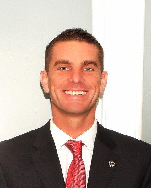 Merrill Lynch Financial Advisor Mason Schraufnagel