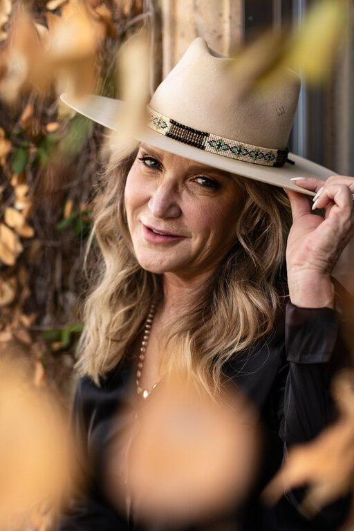 Vallee Gold Team-Long Realty