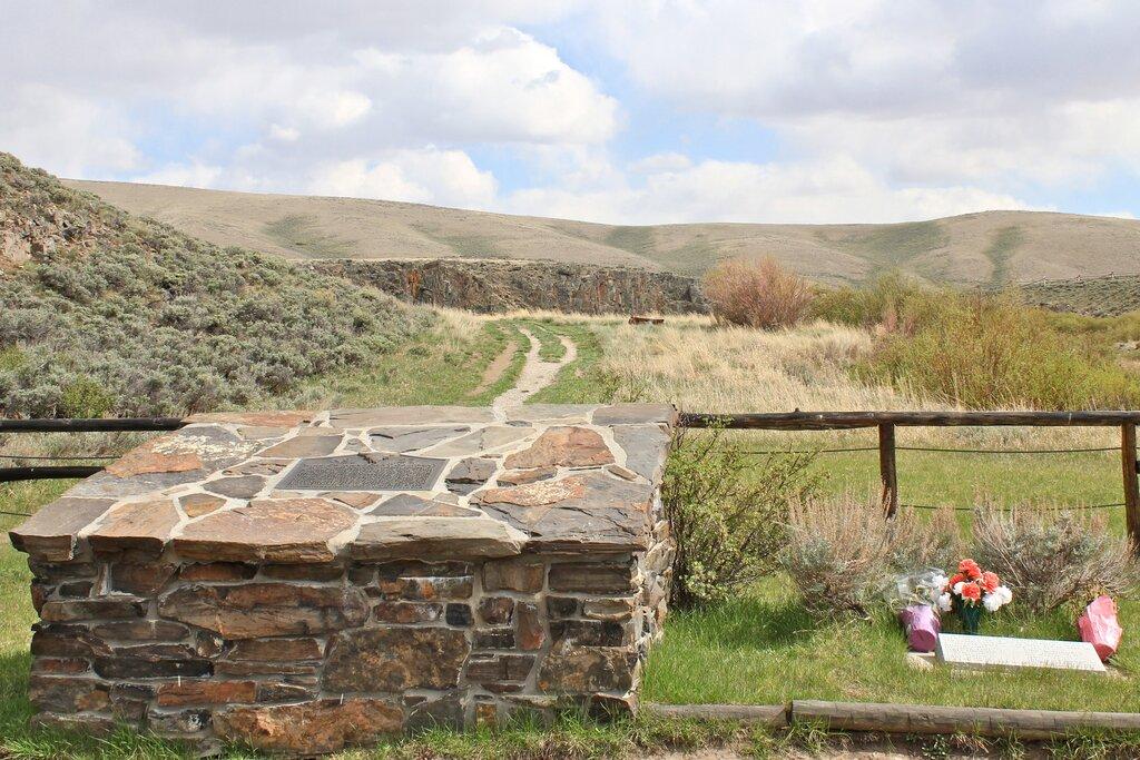 Rock Creek Hollow Lower Monument