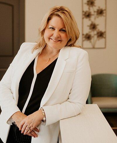 Carey Somerville-Private Wealth Advisor, Ameriprise Financial Services, LLC